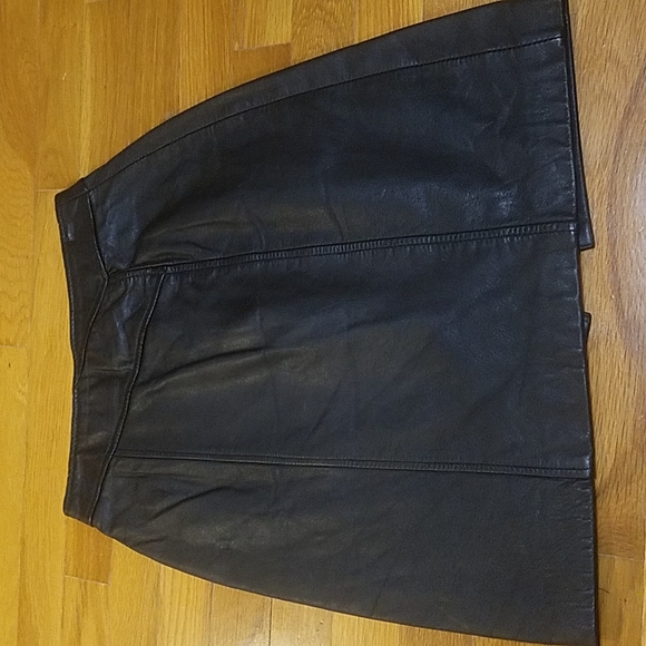 Out of bounds vintage skirt - Picture 2 of 6